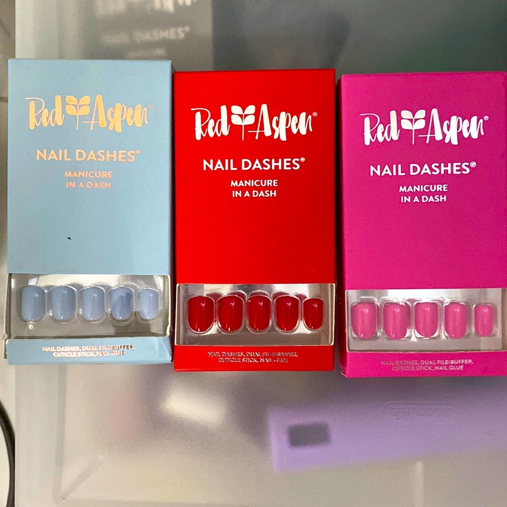 Red Aspen Nail Dashes